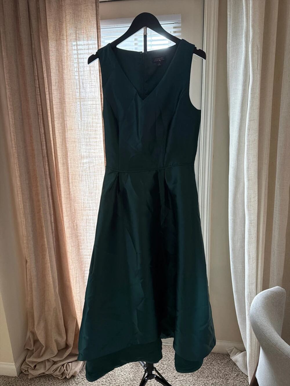 Tahari green V-neck high low formal midi dress 8 3105